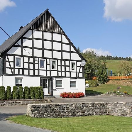 Ferienbauernhof Familie Stratmann Apartman Eslohe Kültér fotó