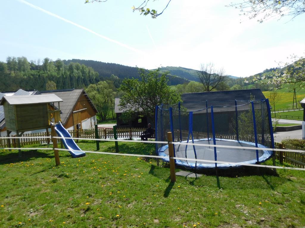 Ferienbauernhof Familie Stratmann Apartman Eslohe Kültér fotó