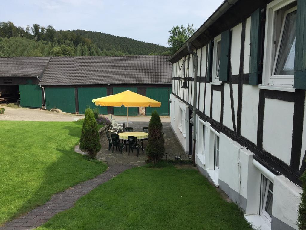 Ferienbauernhof Familie Stratmann Apartman Eslohe Kültér fotó