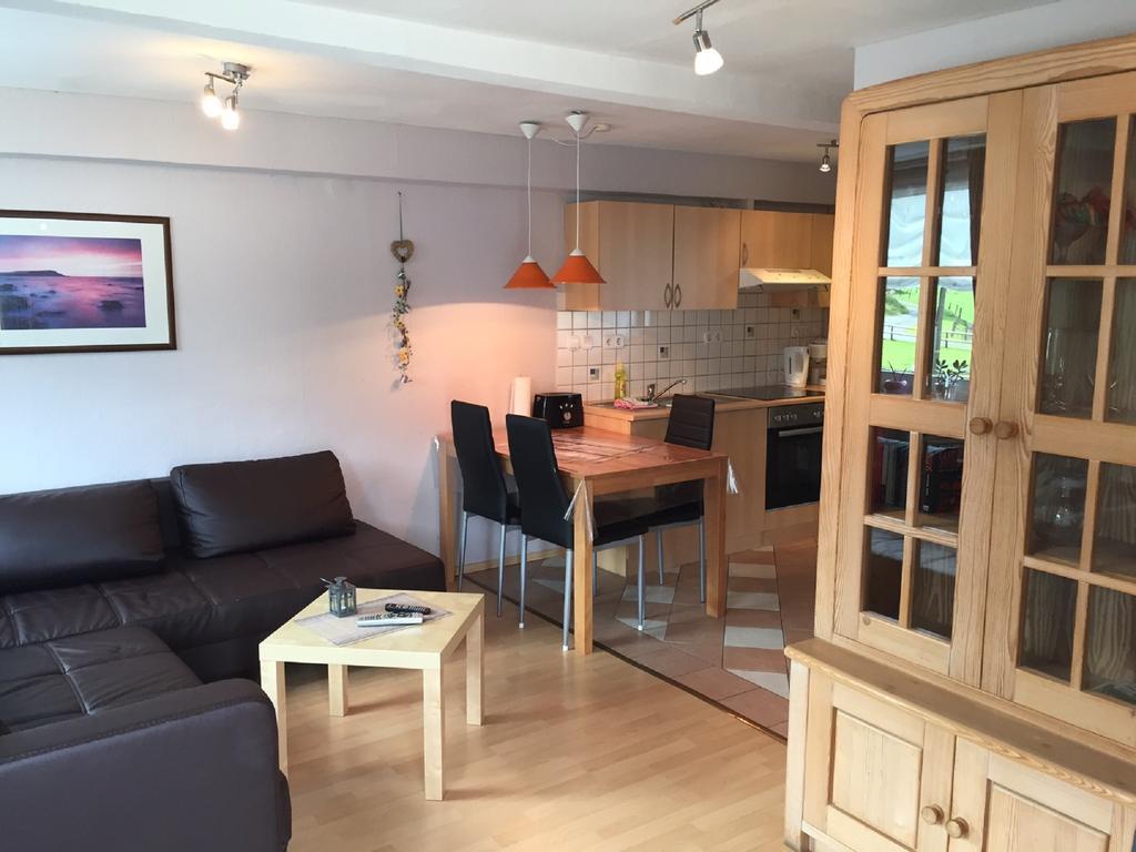 Ferienbauernhof Familie Stratmann Apartman Eslohe Szoba fotó